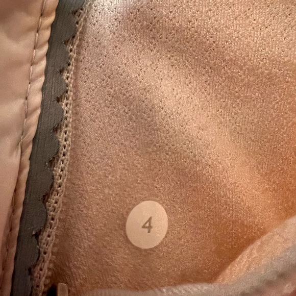 ⭐️ Lululemon Ride On Vest ⭐️ - Picture 14 of 14